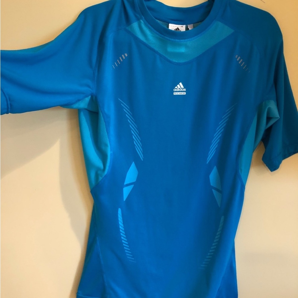 Adidas L shirt
